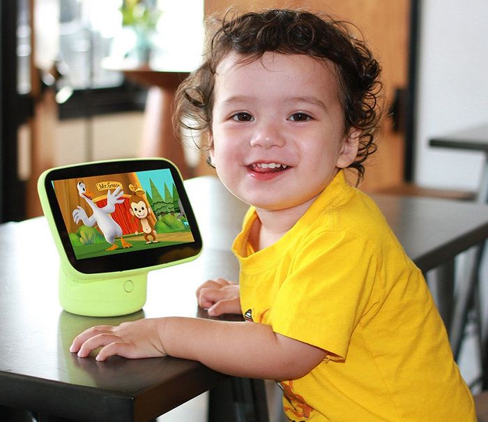 A child model featuring the Aila device