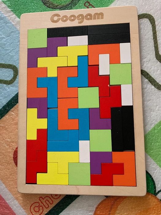 A reviewer's image of a colorful block game