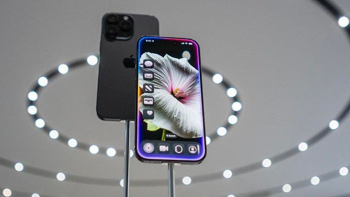 Apple ngừng cho phép người dùng quay lại phiên bản iOS 18.2.1.