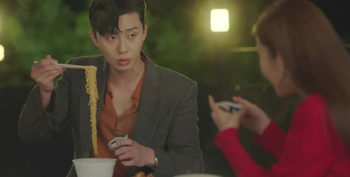 ที่มาของภาพ: ซีรีส์เกาหลีเรื่อง What's Wrong with Secretary Kim?