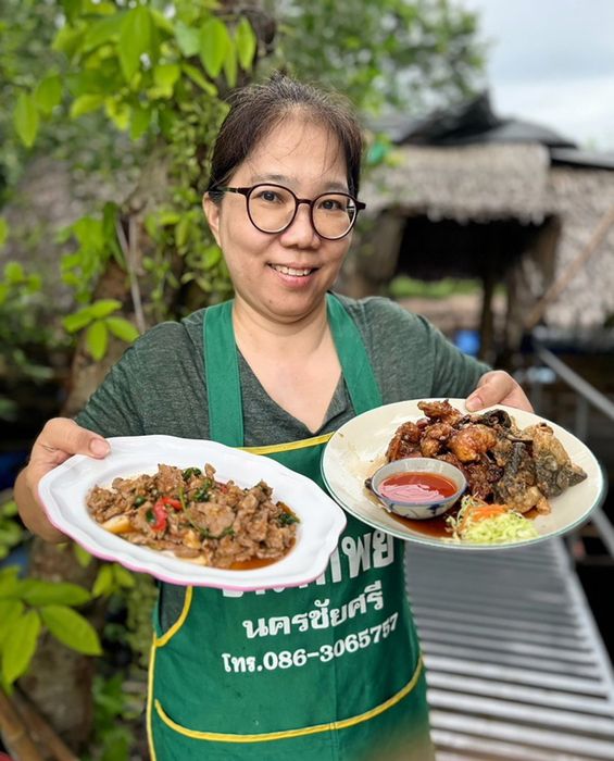 “ธัญชนก วงศ์ยาชัย” ขอเชิญมาลิ้มลองเนื้อผัดใบยี่หร่าที่ครัวสาย 8