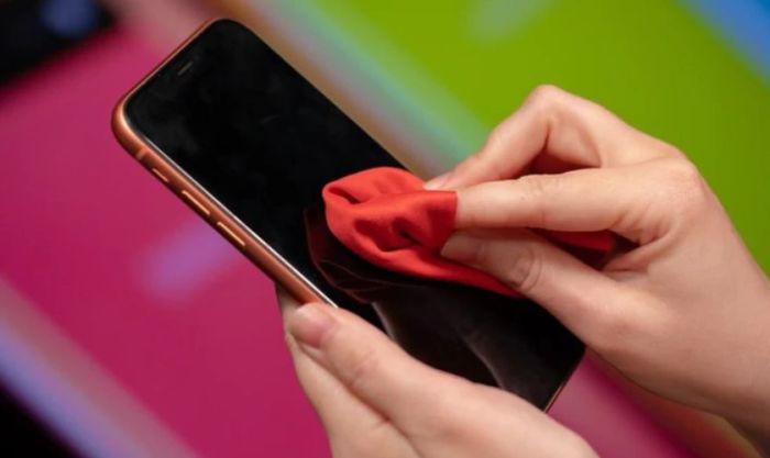 Hướng dẫn dán kính cường lực cho điện thoại iPhone