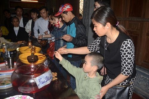 Sắm dầu cúng Phật đầu năm để khai mở trí tuệ hình ảnh 2