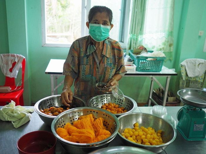 “ขนมไทยป้ามะลิ” ตั้งอยู่ที่อยุธยา โดยมีการสืบทอดตำนานการทำขนมไทยโบราณท้าวทองกีบม้า