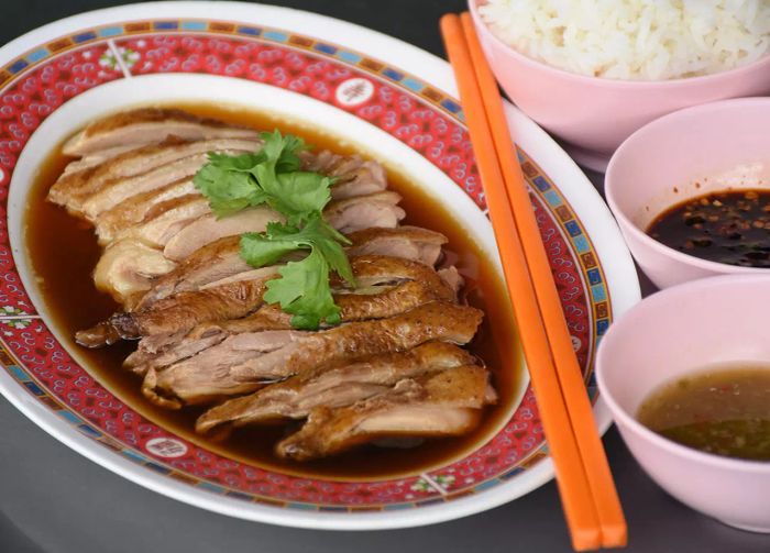 ทวีชัย เป็ดพะโล้ เจ้าเก่าลาดพร้าวสะพาน 2