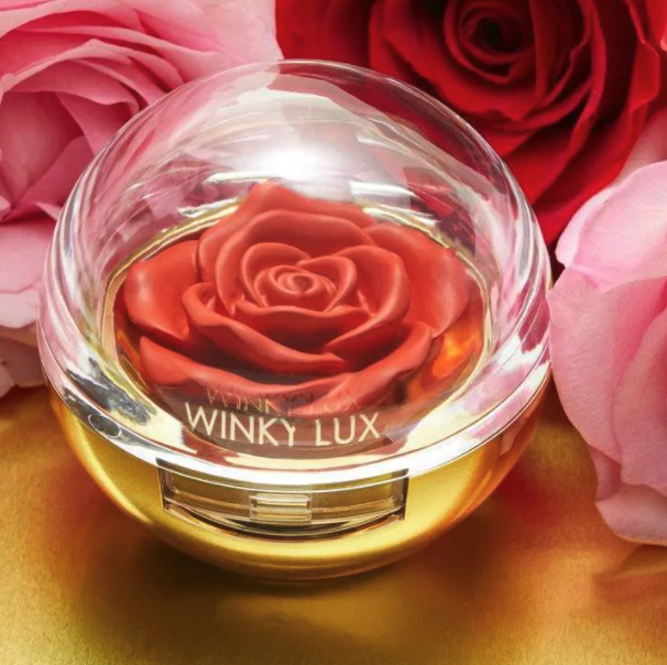 A beautifully crafted blush compact sculpted to resemble a delicate rose, making it as visually stunning as it is practical.