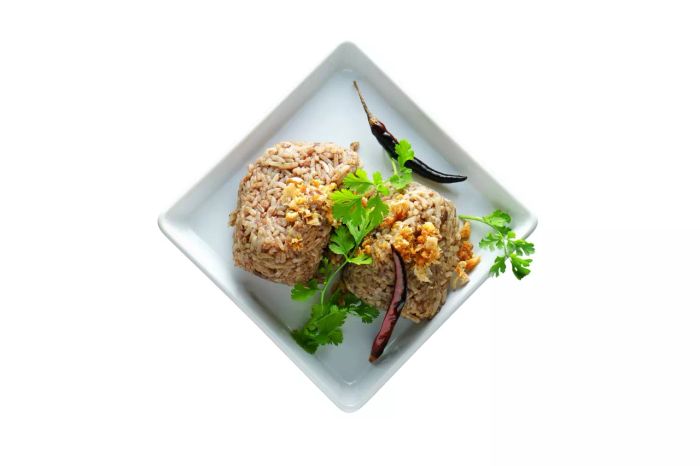 9 เมนูอาหารไทยจากภาคเหนือที่สื่อต่างชาติแนะนำให้ลองสำหรับนักท่องเที่ยว!