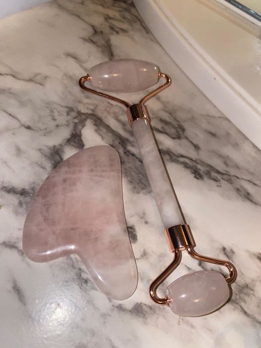 The pink jade roller and Gua Sha set.