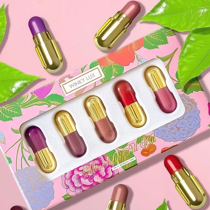 The mini pill lipstick set.
