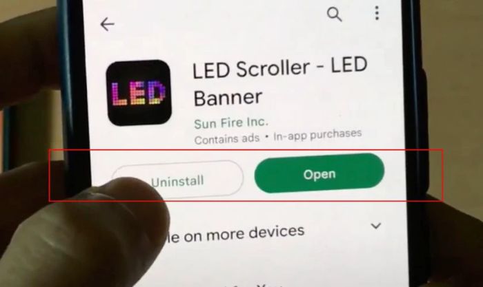 Tải ứng dụng LED Scroller từ CH Play về thiết bị di động của bạn