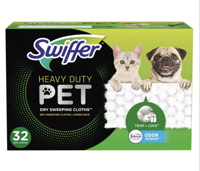 A pack of heavy-duty pet dry sweeping cloths with a dog and cat.