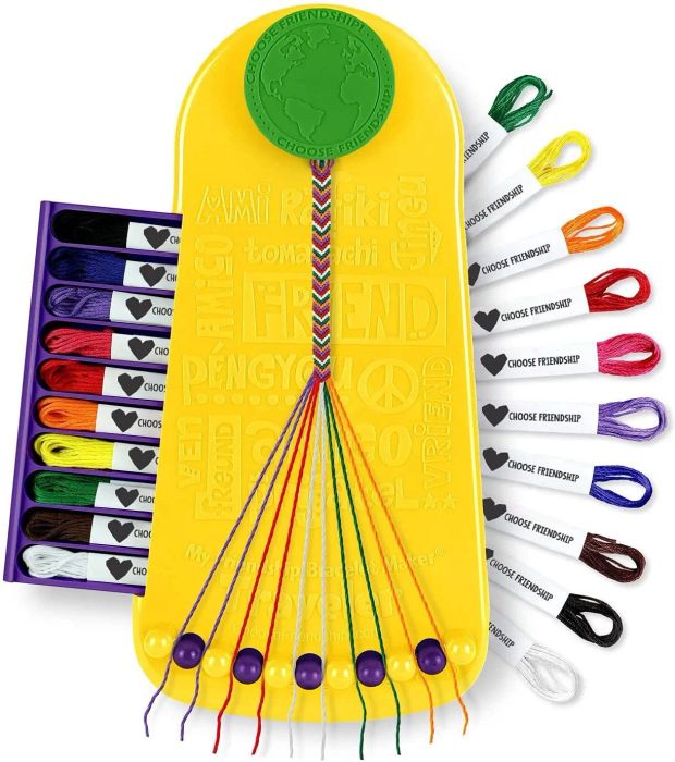 The bracelet-making kit