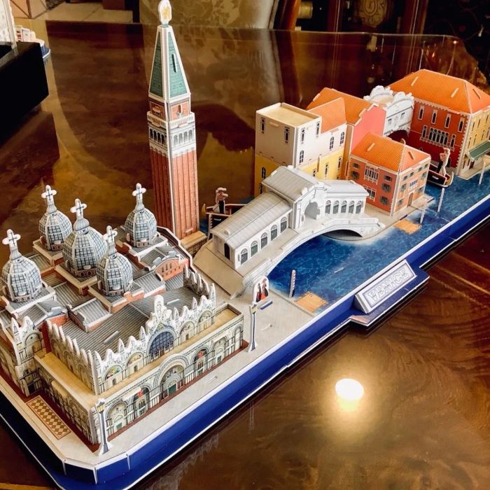 A reviewer's photo of the Venice skyline 3D puzzle.