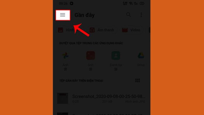 Nhấn vào 3 dấu gạch ngang ở phía bên trái.