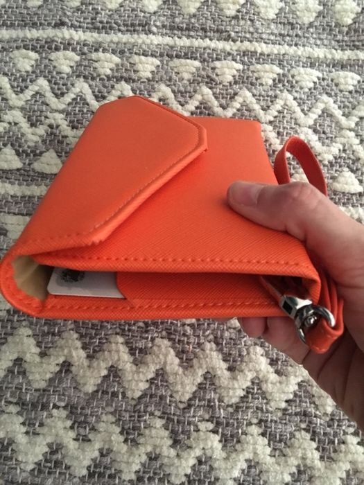 The same reviewer shows how easily it folds into a small, compact size.