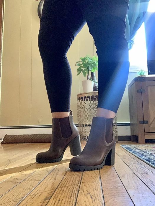 The boot in brown