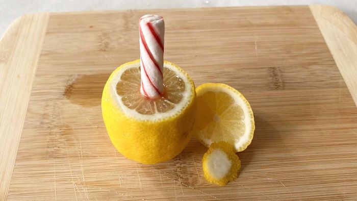 Embrace the summer vibe with this zesty Lemon Stick 'delight'