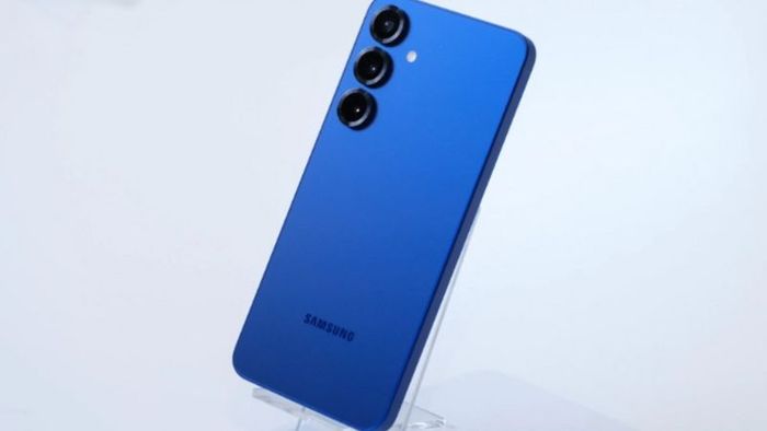 Tháo rời Galaxy S25+