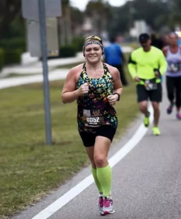 Reviewer wearing the same tank while running