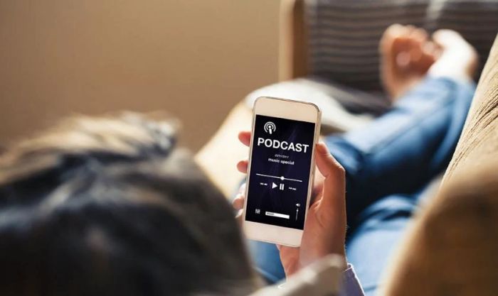 nghe podcast trên điện thoại di động