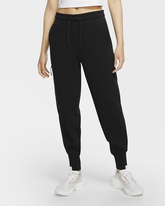 Image of model wearing black pants