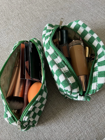 The sushi-making kit.