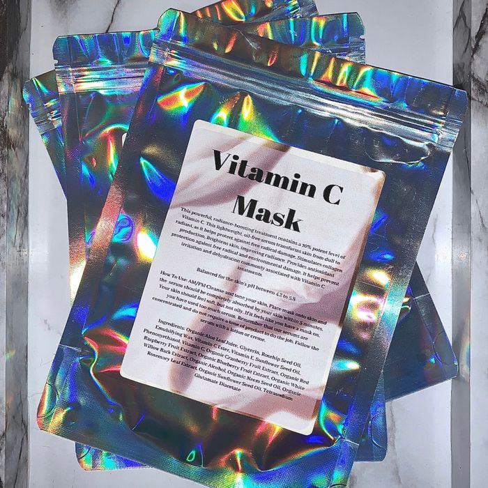 the vitamin C mask in its original packaging