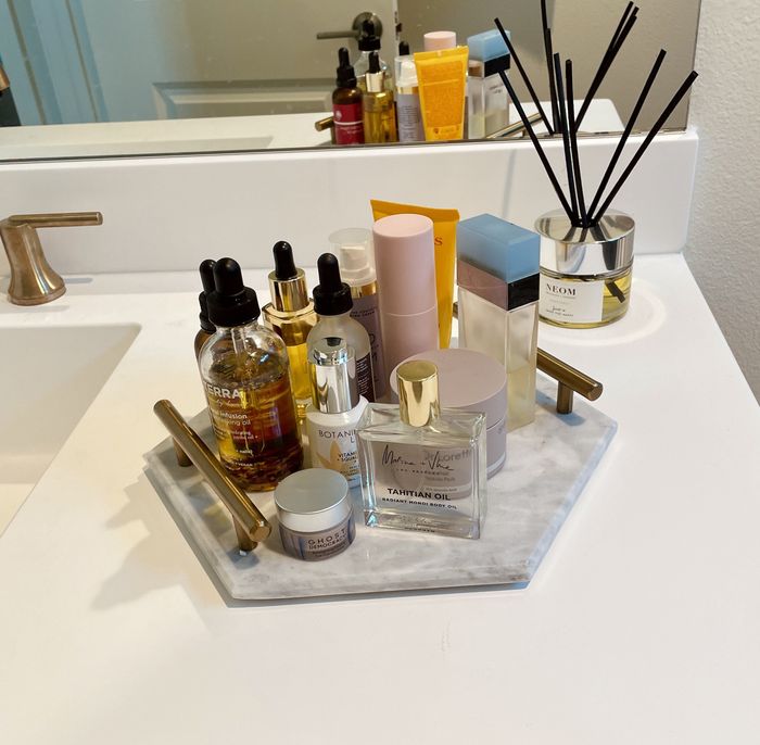 A hexagonal-shaped marble tray.