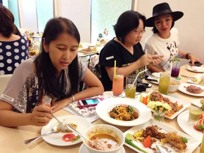 ชวนมาสัมผัสรสชาติของข้าวสังข์หยดพัทลุง กับ 7 เมนูสุดพิเศษที่คุณต้องห้ามพลาด!