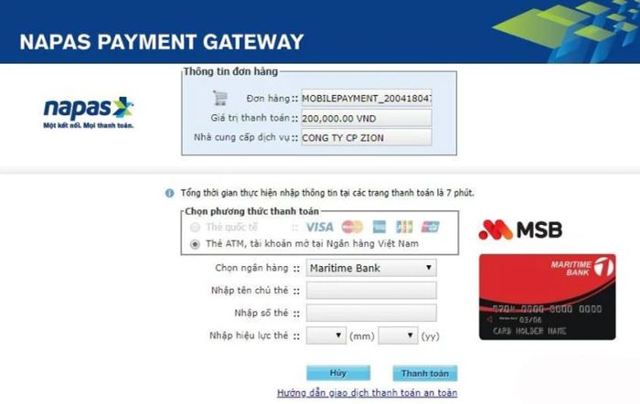 Sử dụng Credit Card và thẻ ATM để thanh toán nhanh chóng và tiện lợi.