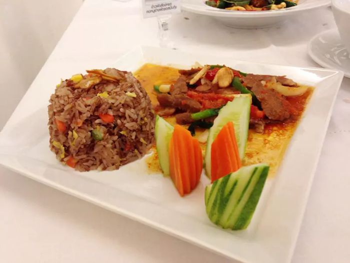 ชวนคุณมาลองข้าวสังข์หยดพัทลุง กับ 7 เมนูอร่อยที่ไม่ควรพลาด!