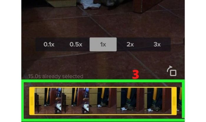 Bước 3: Sau khi video được đăng lên, hệ thống sẽ thông báo thời gian video. Bạn có thể tiếp tục chọn video đó để chỉnh sửa độ dài. Kéo phần đường viền cho đến khi ứng dụng thông báo đúng đoạn video bạn muốn, và điều chỉnh tốc độ phát để tăng hoặc giảm thời gian của video.