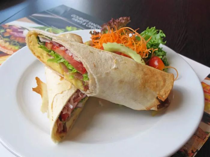 Egg Benedict - Breakfast Wrap