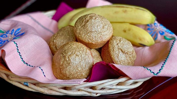 Create a Tasty Breakfast Cake with Bananas and Oats