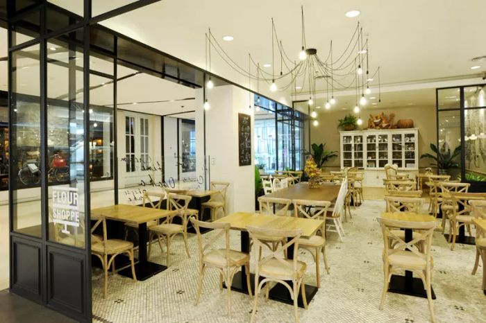 “Flour Shoppe” ร้านเบเกอรี่ที่โดดเด่นด้วยรสชาติเข้มข้นและความหวานล้ำลึก