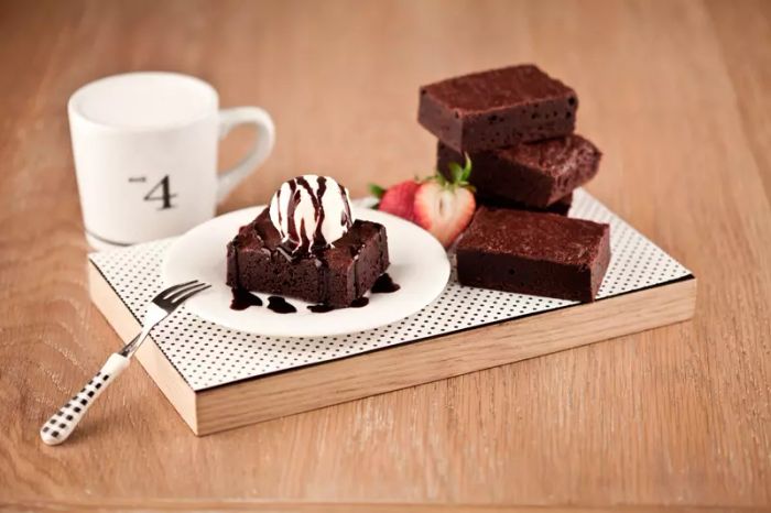 “Flour Shoppe” ร้านเบเกอรี่ที่เต็มไปด้วยรสชาติเข้มข้นและความหวานซ่อนเร้น