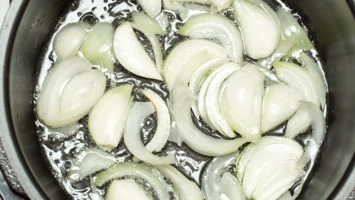 Whether you're looking for a classic dish or something new, sizzling onions can truly elevate your meal. They are often used to add a rich, savory flavor that's both aromatic and mouthwatering.