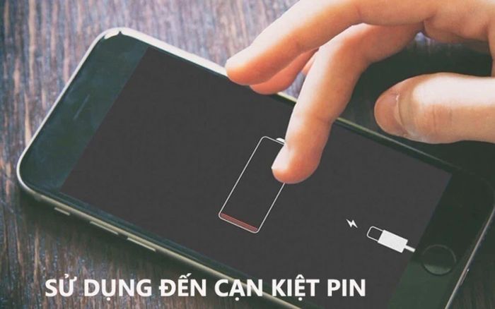 Thường xuyên sử dụng điện thoại cho đến khi cạn kiệt pin