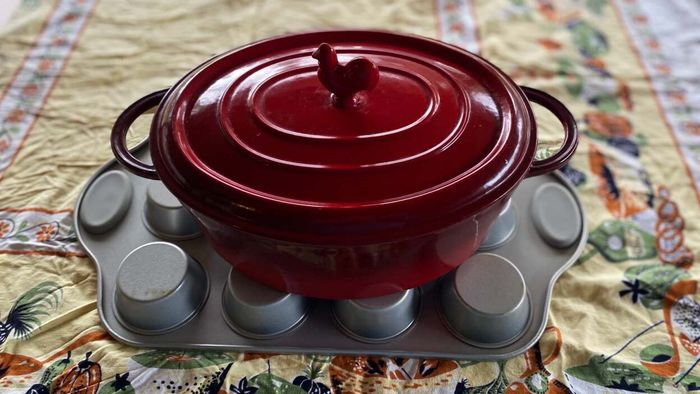 Repurpose a Muffin Tin as a Large Heat-Resistant Base