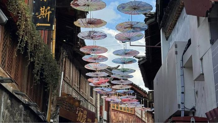 Yunnan travel, Lijiang, Dali, Shangrila exploration.