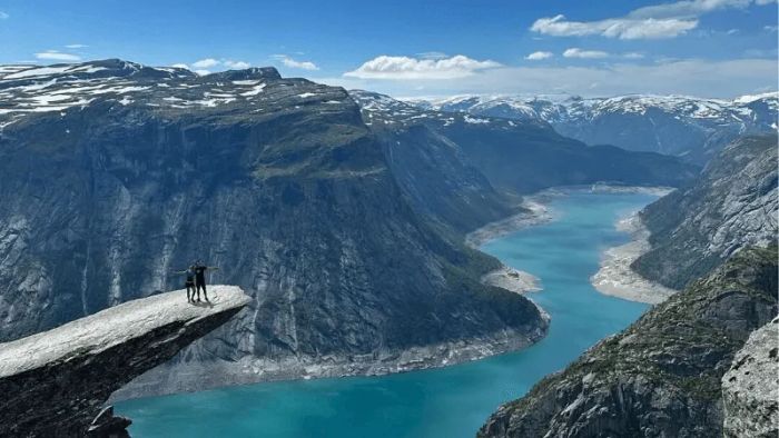 Trolltunga - The Majestic Devil's Tongue of Norway