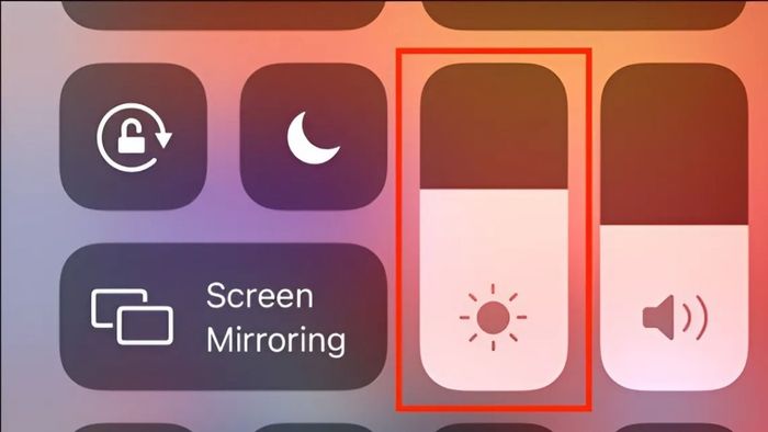 Nguyên nhân gây tụt pin nhanh trên iPhone