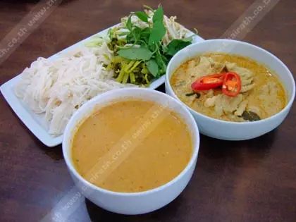 อาหารเจประดิษฐ์ ร้านเตยหอม เสนานิเวศน์ 1 'พะแนงฟองเต้าหู้' รสชาติเข้มข้น 'ขนมจีนน้ำยาเห็ด' อร่อยโดนใจจริงๆ