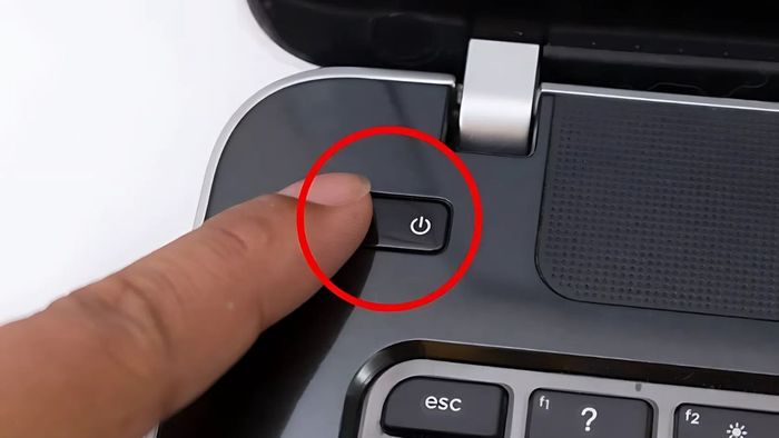 Hướng dẫn tắt máy tính khi bị đơ màn hình
