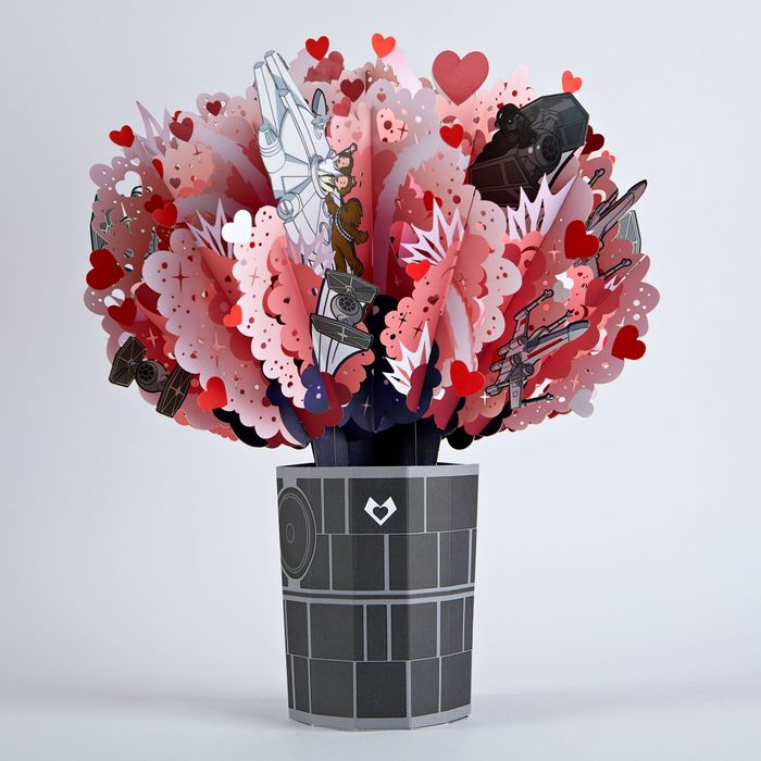 Product image showing the full bouquet