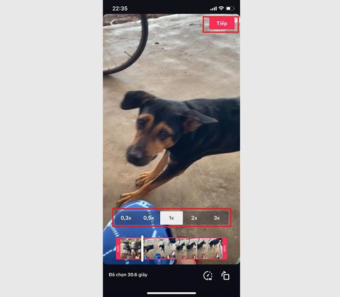 Bước 4: Sau khi chuyển sang giao diện chỉnh sửa slow motion, bạn có thể điều chỉnh tốc độ quay video theo các mức 0.3x, 0.5x, 1x, 2x, 3x để tạo hiệu ứng mong muốn.