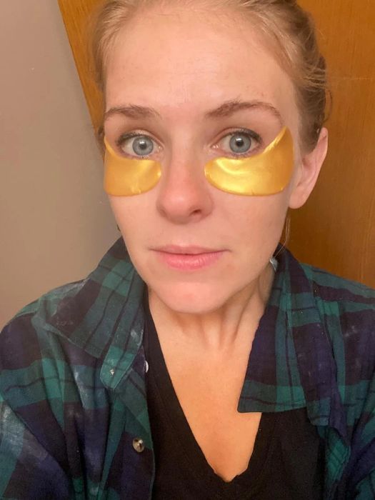 Reviewer wearing under-eye patches from Le Gushe.