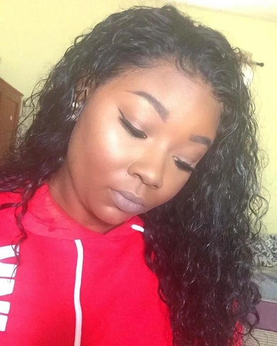 A reviewer showcasing their perfectly styled edges