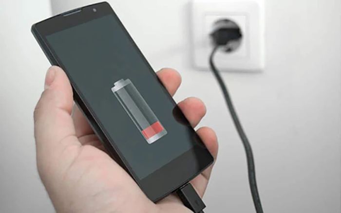 Cách sạc pin điện thoại Xiaomi mới mua (9, 9C) - Đừng để pin cạn kiệt