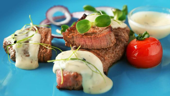 Prepare an Effortless Take on This Timeless French Onion Sauce
